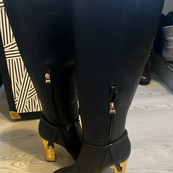 Fendi | Shoes | Fendi Black And Gold Heeled Boots With  display picture 1
